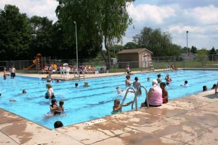 Algonquin Swimming Pool & Splashpad